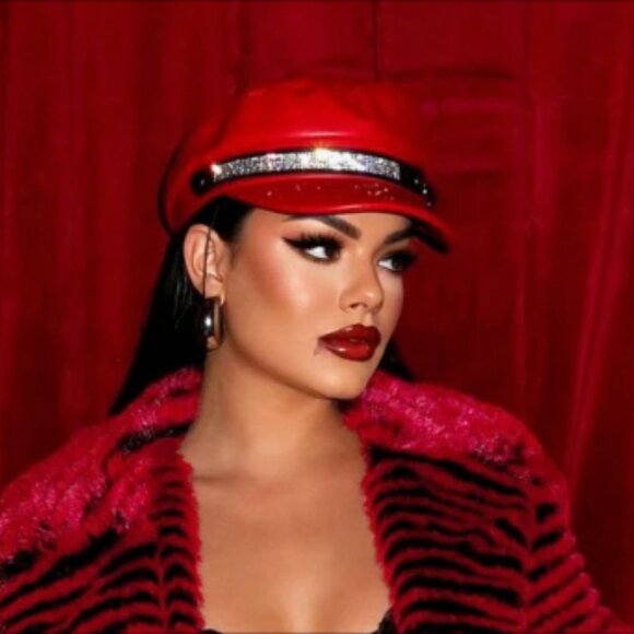 RED LEATHER-EFFECT HAT - Picture 2 of 4